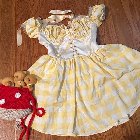 Yellow and Red Gnome Mini Dress Costume with Hat and Mushroom Bag - Picture 4 of 8